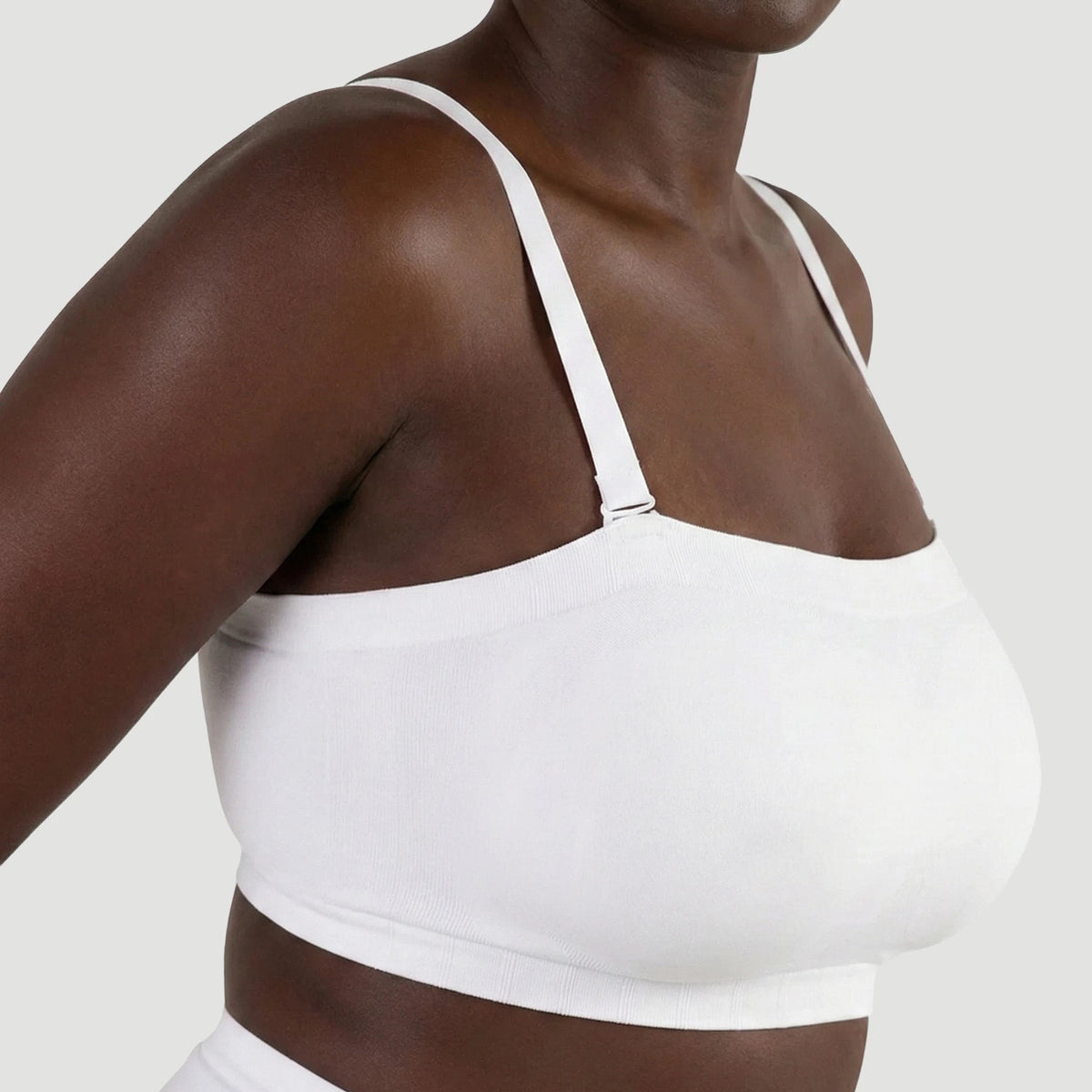 Soutien-gorge bandeau convertible sans bretelles